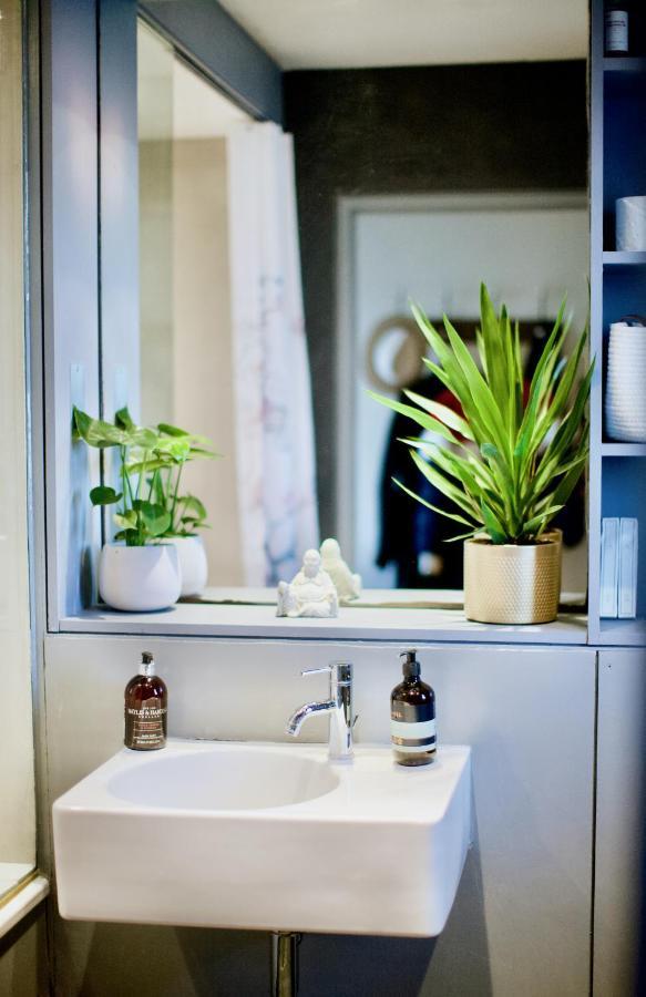 Zen Life With Urban Views - E8 Chic Appartement